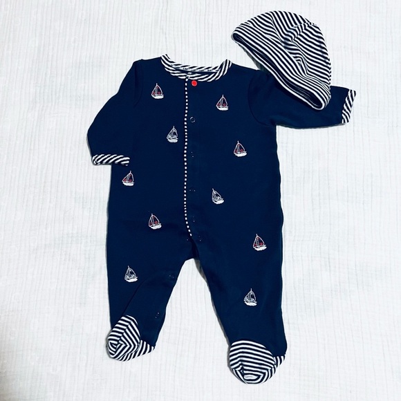 Little Me “Sailboats” Footed One-Piece and Coordinating Hat Set, Size 3M - Picture 5 of 7